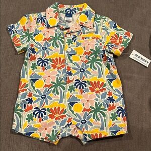 OLD NAVY Tropical print Baby Button Down Romper 3-6mo NWT